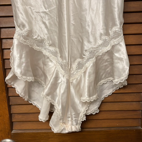Vintage cream teddy camisole size M - Picture 3 of 9